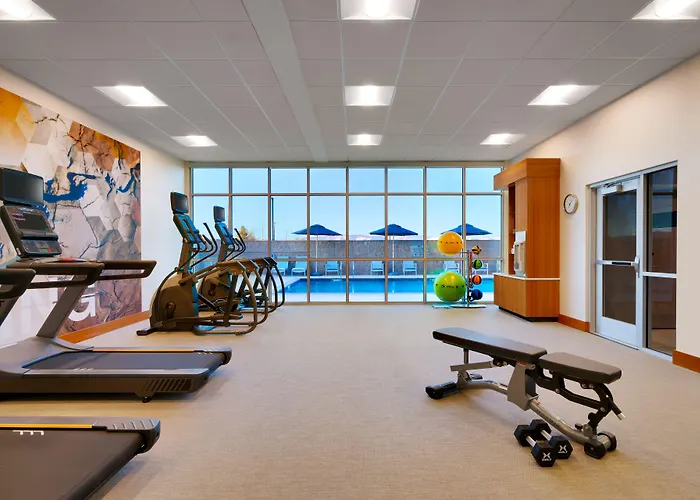 Hotel Springhill By Marriott 3*