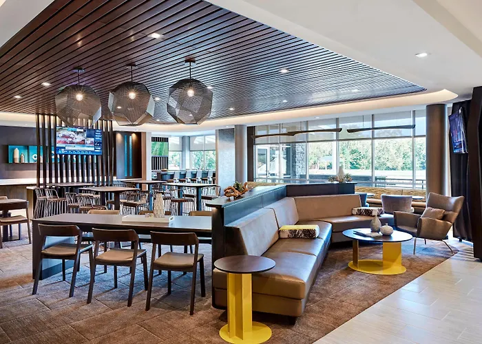 Springhill By Marriott Hotel 3*