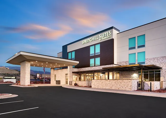 Hotel Springhill By Marriott 3*