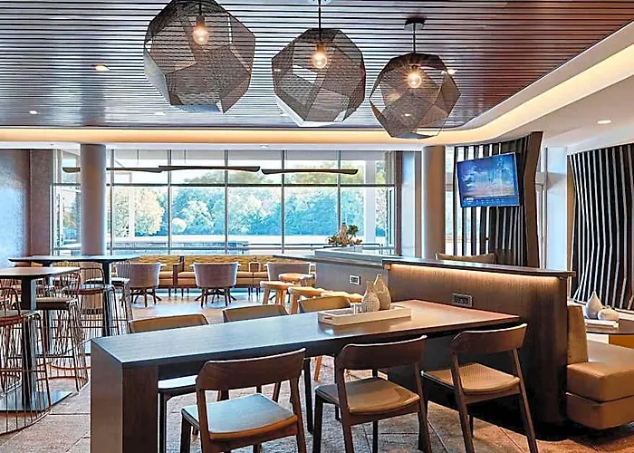Springhill By Marriott Hotel 3*
