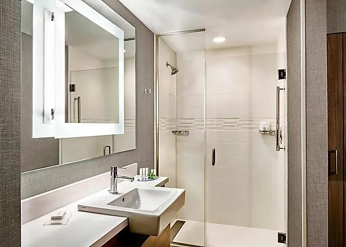 Springhill By Marriott 3*