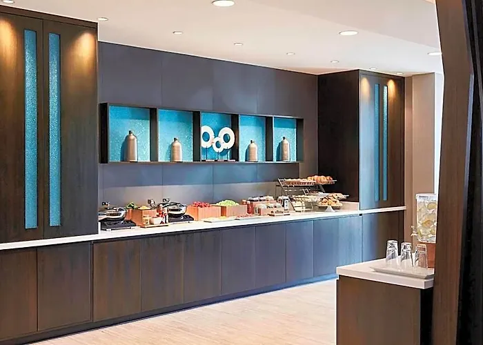 Springhill By Marriott Hotel 3*