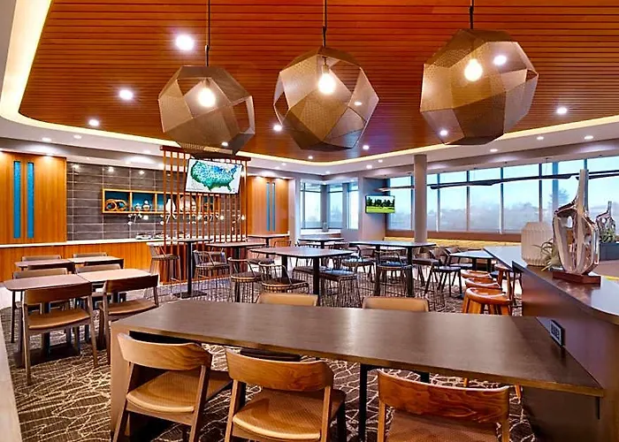 Springhill By Marriott Hotel 3*